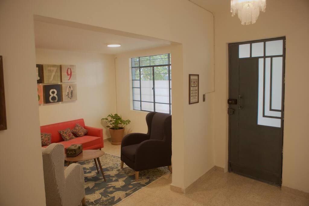 House, Spacious, Bright, Near To Ave. Reforma
